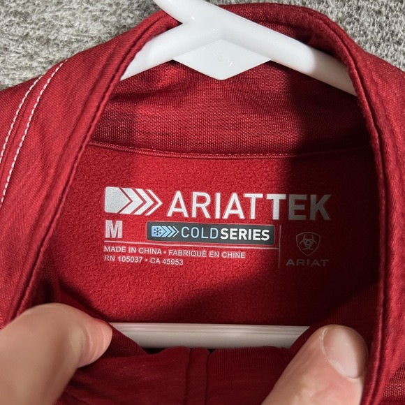 Ariat Shirt Womens Medium Red AriatTEK Cold Series 1/4 Zip Riding Pullover - Picture 2 of 6